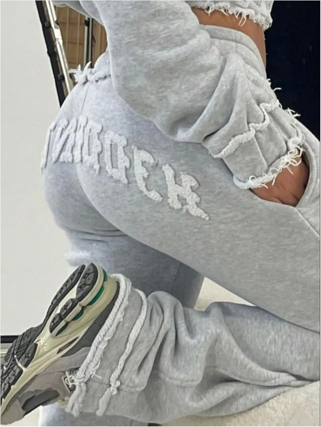 GORGLITTER Women's Stacked Baggy Sweatpants Y2K Drawstring Waist Flared Jogger Pants