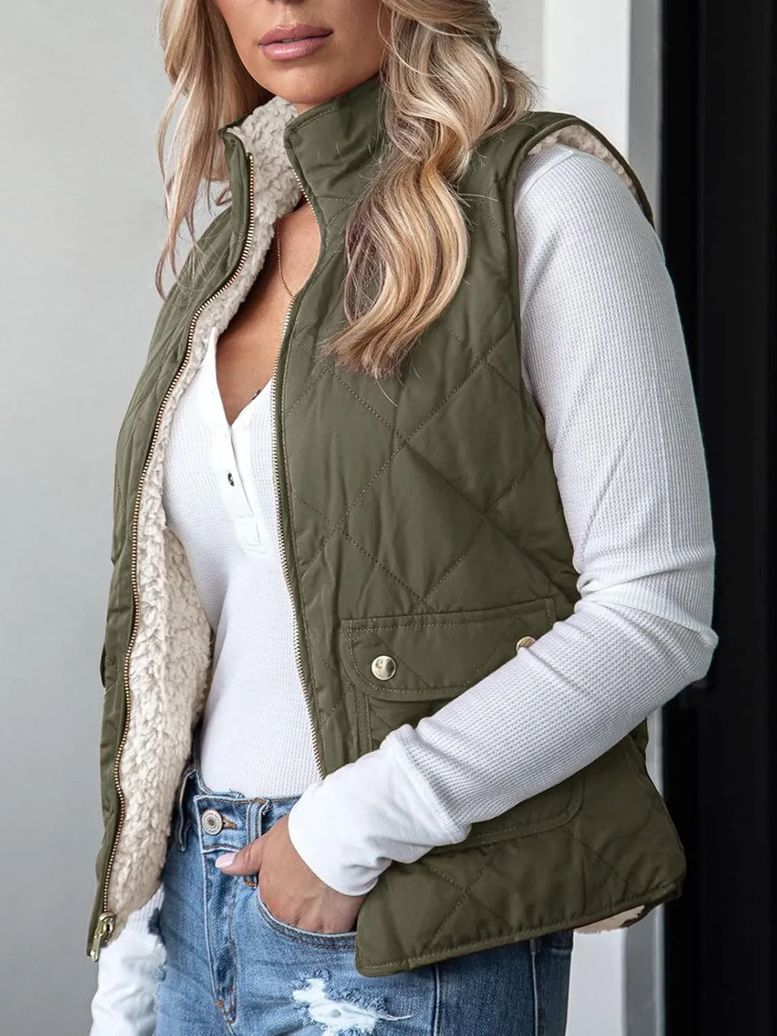 Valphsio Women's Reversible Sherpa Vest Quilted Zip Fleece Padded Gilet with Pockets