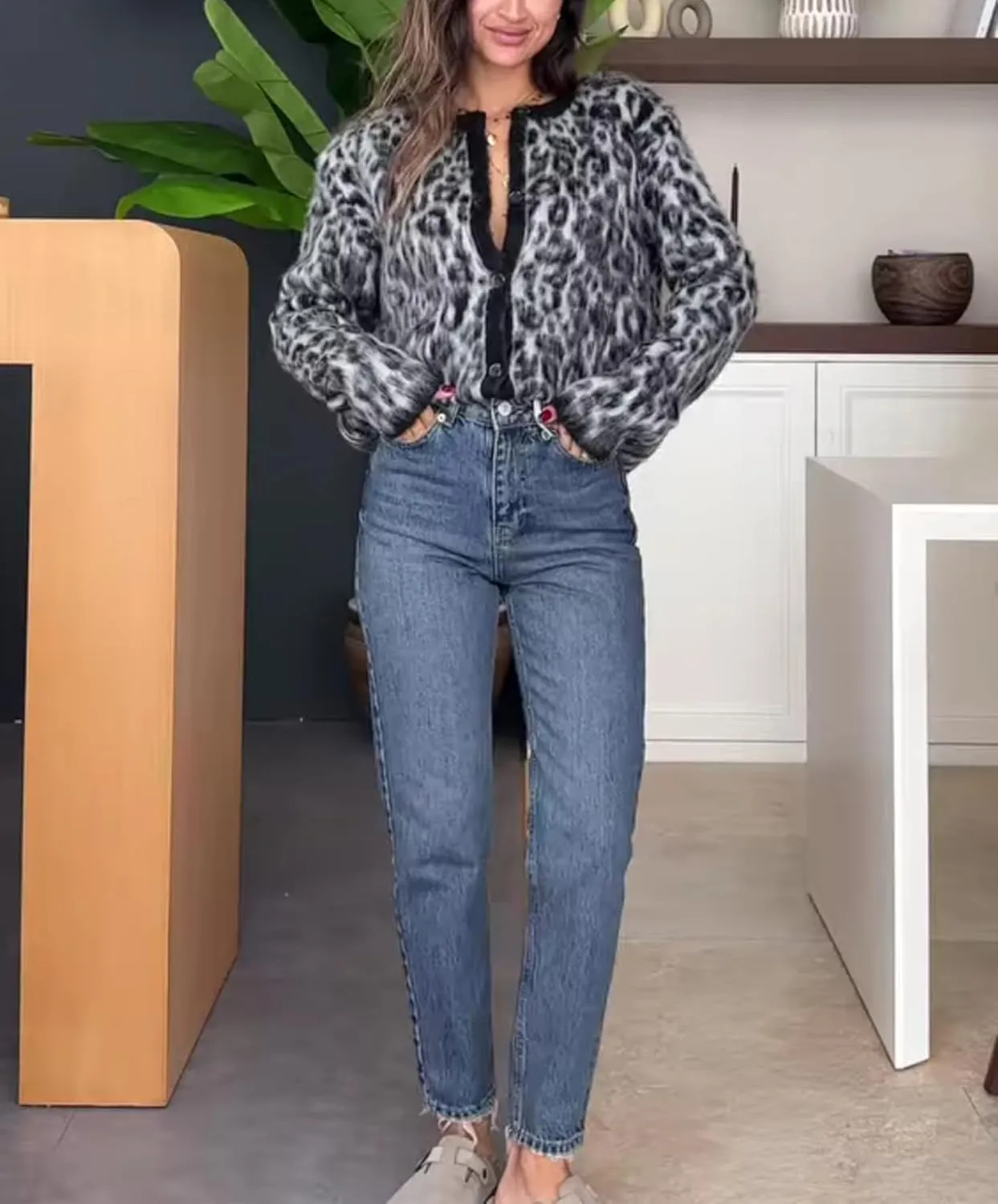 Womens Cropped Cardigan Sweater Leopard Print Long Sleeve Button Down Cardigans Open Front Sweaters