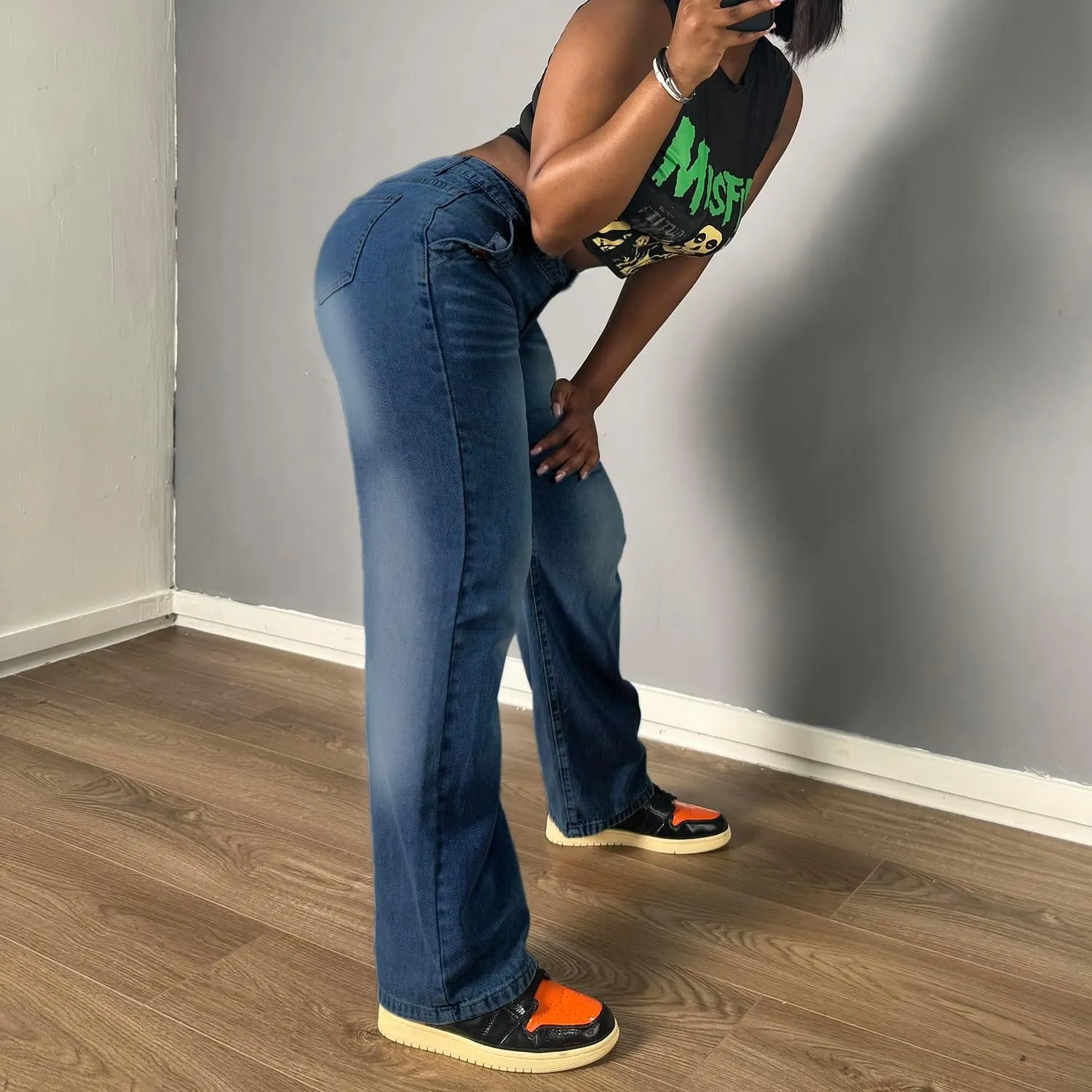 Women's Mid Waisted Straight Wide Leg Jeans Loose Fit Boyfriend Tummy Control Trendy Denim Pants with Pocket