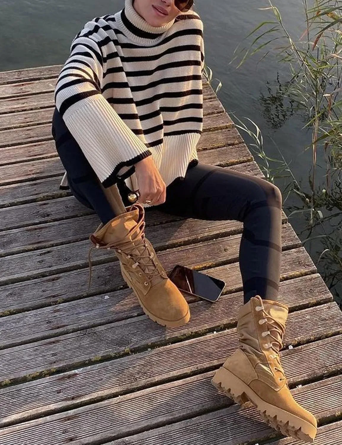 Women's Pullover Sweaters Turtleneck Long Sleeve Striped Side Slit Casual Loose fit Ribbed Knit Jumper Tops
